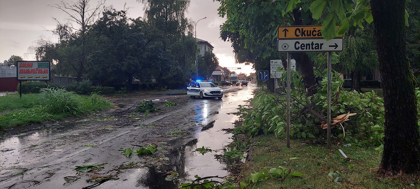 Mogu A Nova Nevremena Za Idu Ih Nekoliko Sati Upaljen Crveni