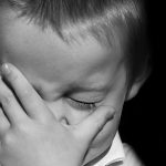 Šest načina na koje roditelji povećavaju tjeskobu kod djece, prema psihologu