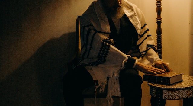 pexels-cottonbro-studio-4033951