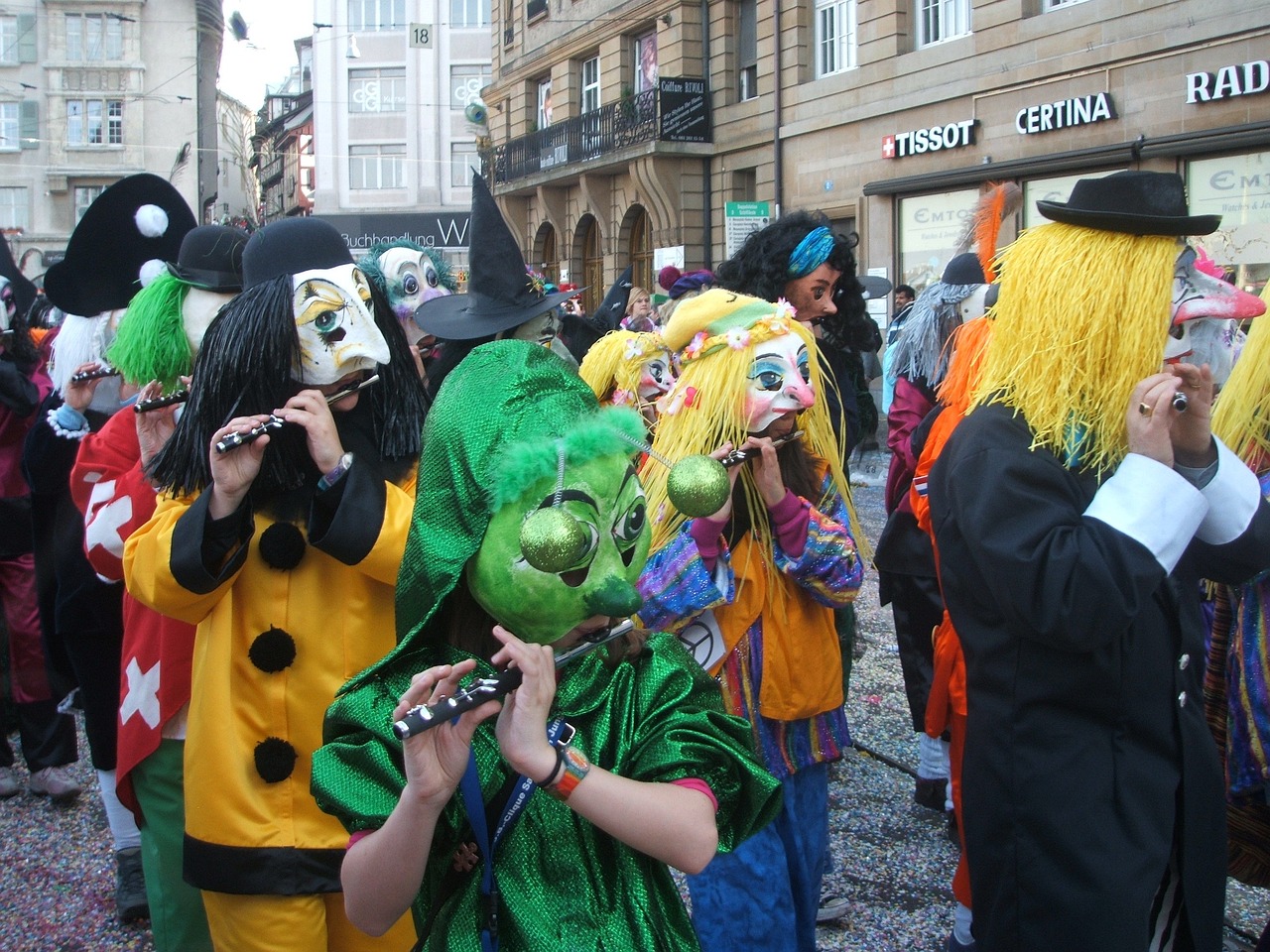 carneval-2090455_1280
