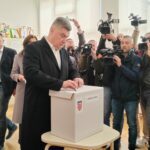Milanović na glasanje stigao biciklom pa  napao Plenkovića: ‘Iskopao si je kanalčinu…’