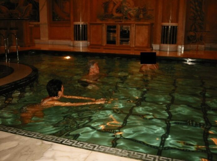 a9f645cf-f2bf-4b85-8af6-2f752f2de588