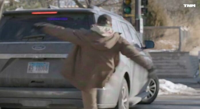 d8f30528-35d2-4c93-b73c-f7e109902652