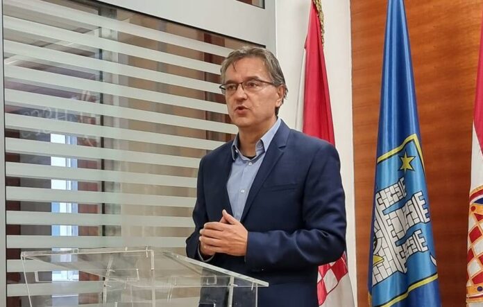 VULETIĆ 275077072_101030599205526_6844849795710000706_n (1)