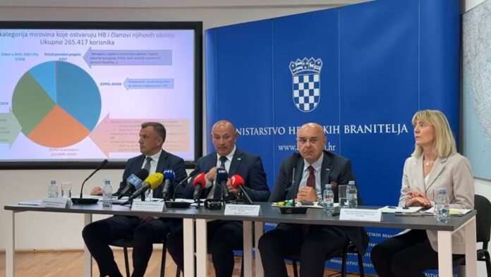 63368748-konferencija-za-medije-o-povecanju-braniteljskih-mirovina